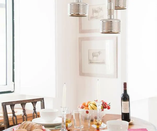 Light Lovers - Principe Real Lisboa