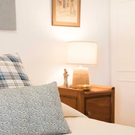 Light Lovers Apartment