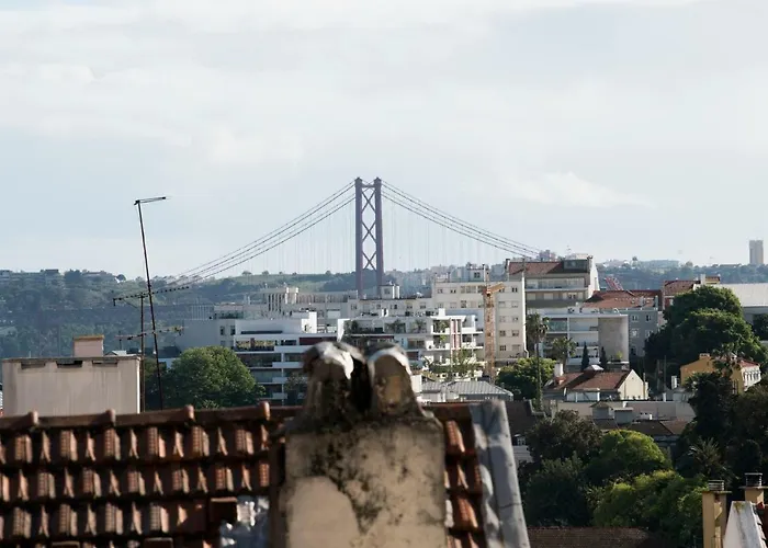 Light Lovers - Principe Real Apartment Lisbon
